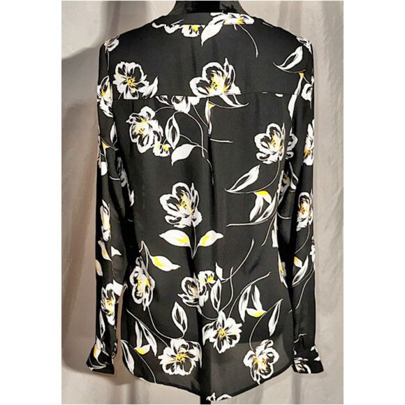 Maurices Black and White Flowered V-neck Blouse, Small - Picture 5 of 8